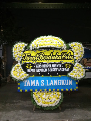Papan Bunga Duka di Tondangow
